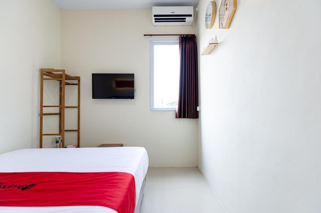 Reddoorz Plus At Komplek Abc Batu Aji Batam Kubuk Eksteriør billede