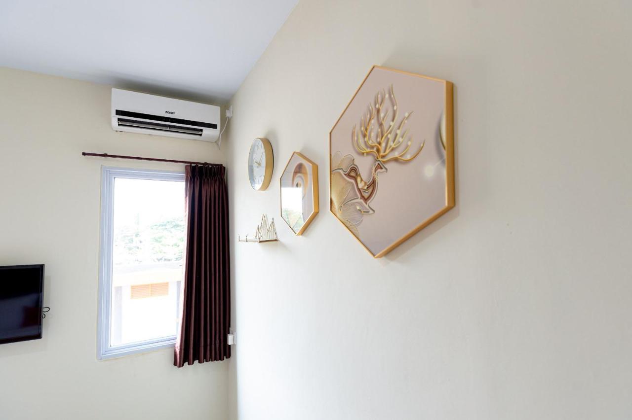Reddoorz Plus At Komplek Abc Batu Aji Batam Kubuk Eksteriør billede