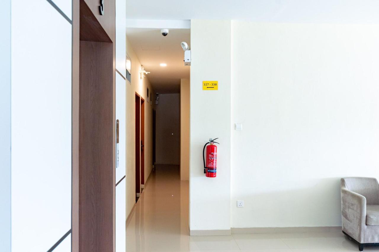 Reddoorz Plus At Komplek Abc Batu Aji Batam Kubuk Eksteriør billede