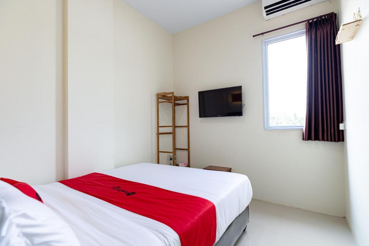 Reddoorz Plus At Komplek Abc Batu Aji Batam Kubuk Eksteriør billede